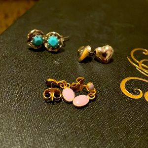 Assorted earrings! (You choose)